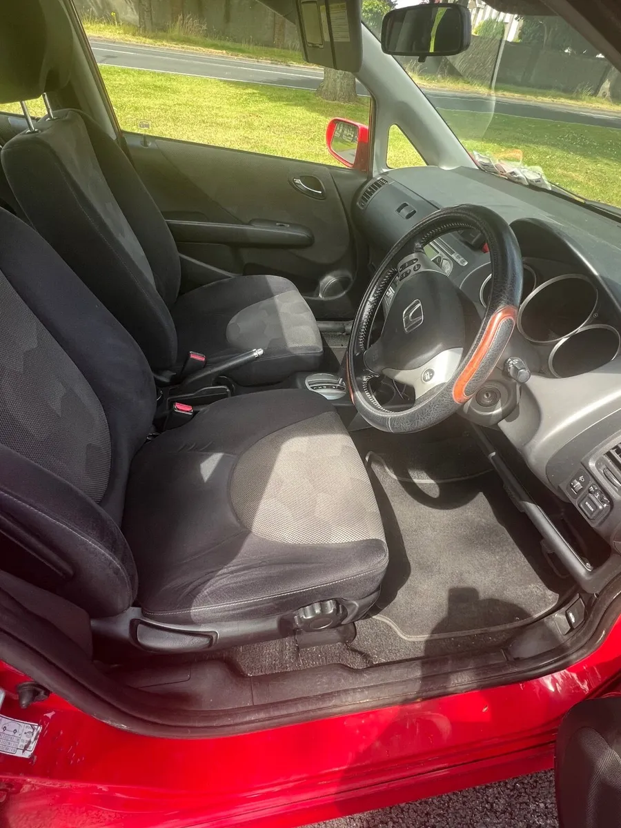 Honda Jazz 2005 - Image 2