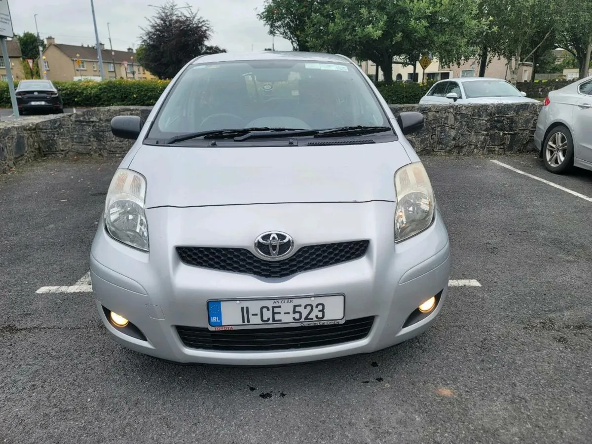 2011 Toyota Yaris 1.0 L - Image 1