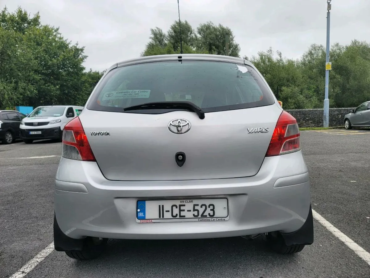 2011 Toyota Yaris 1.0 L - Image 3