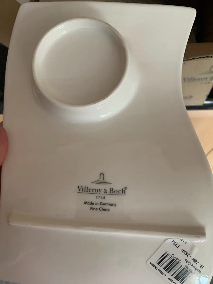 Villeroy and Boch Saucers - Image 4