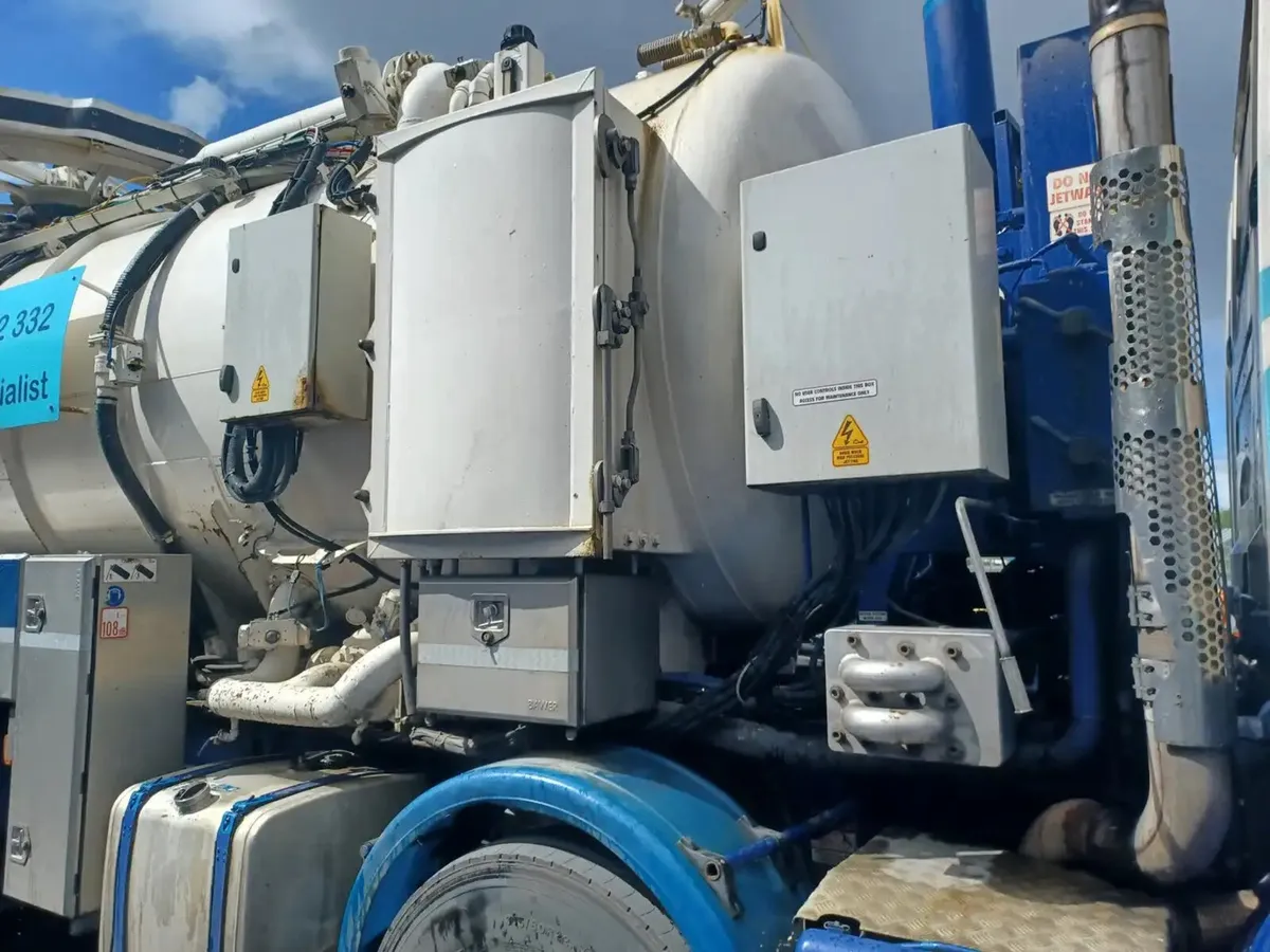 2008 Scania R420 Drain Cleaner Tanker For Auction - Image 4