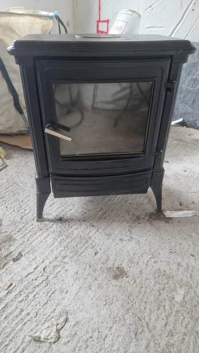 Large Nestor Martin Multifuel stove - Image 3