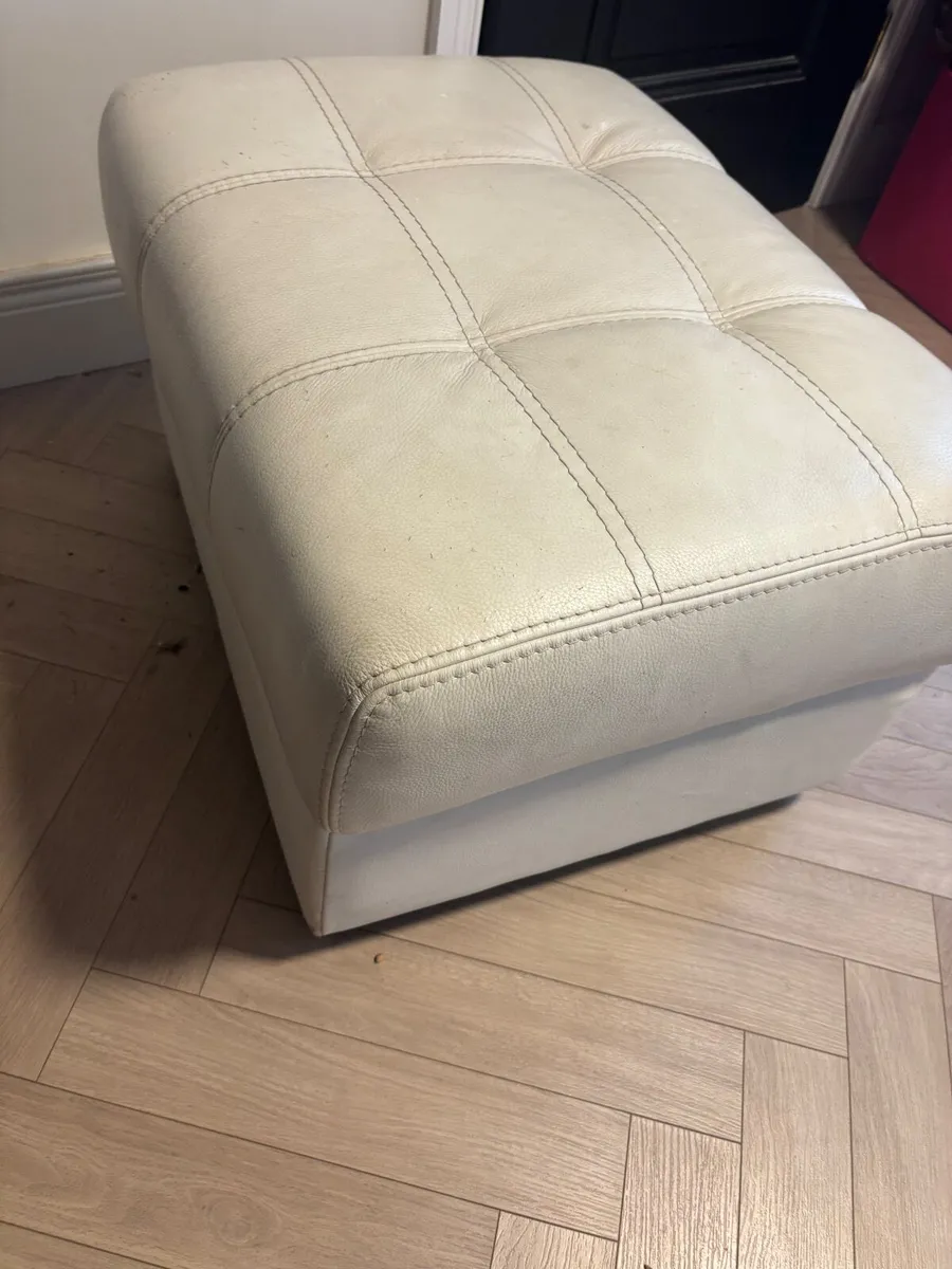 Footstool/Ottoman - Image 1
