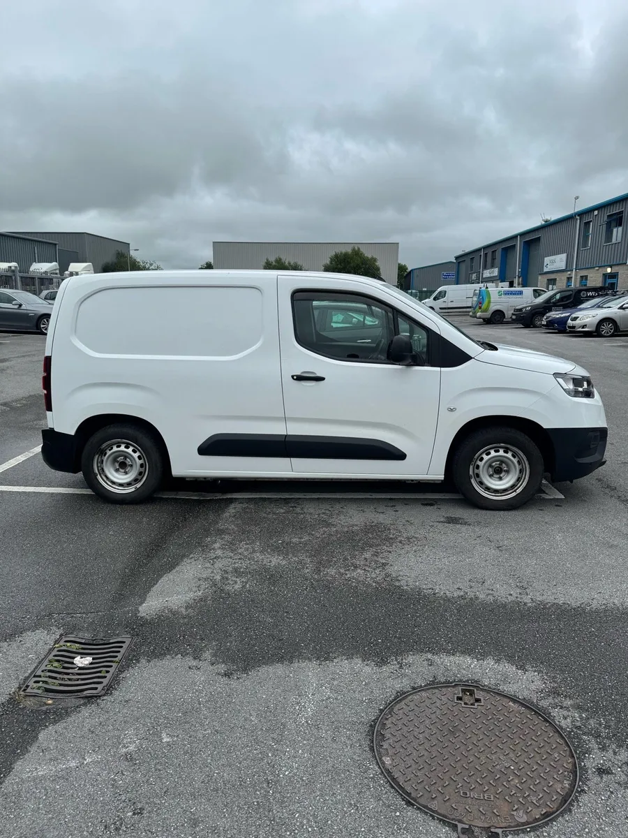 Toyota Proace City - Image 4