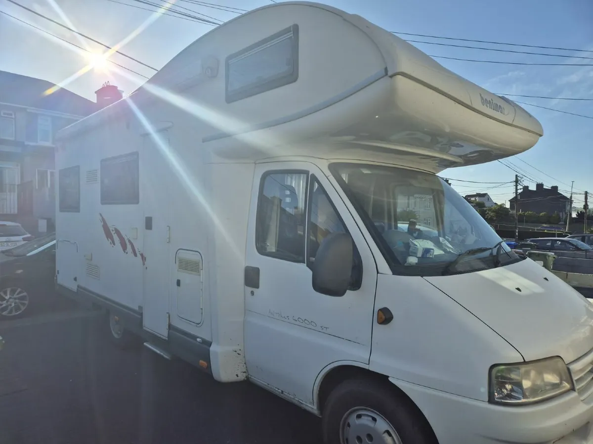 Camper - Image 1