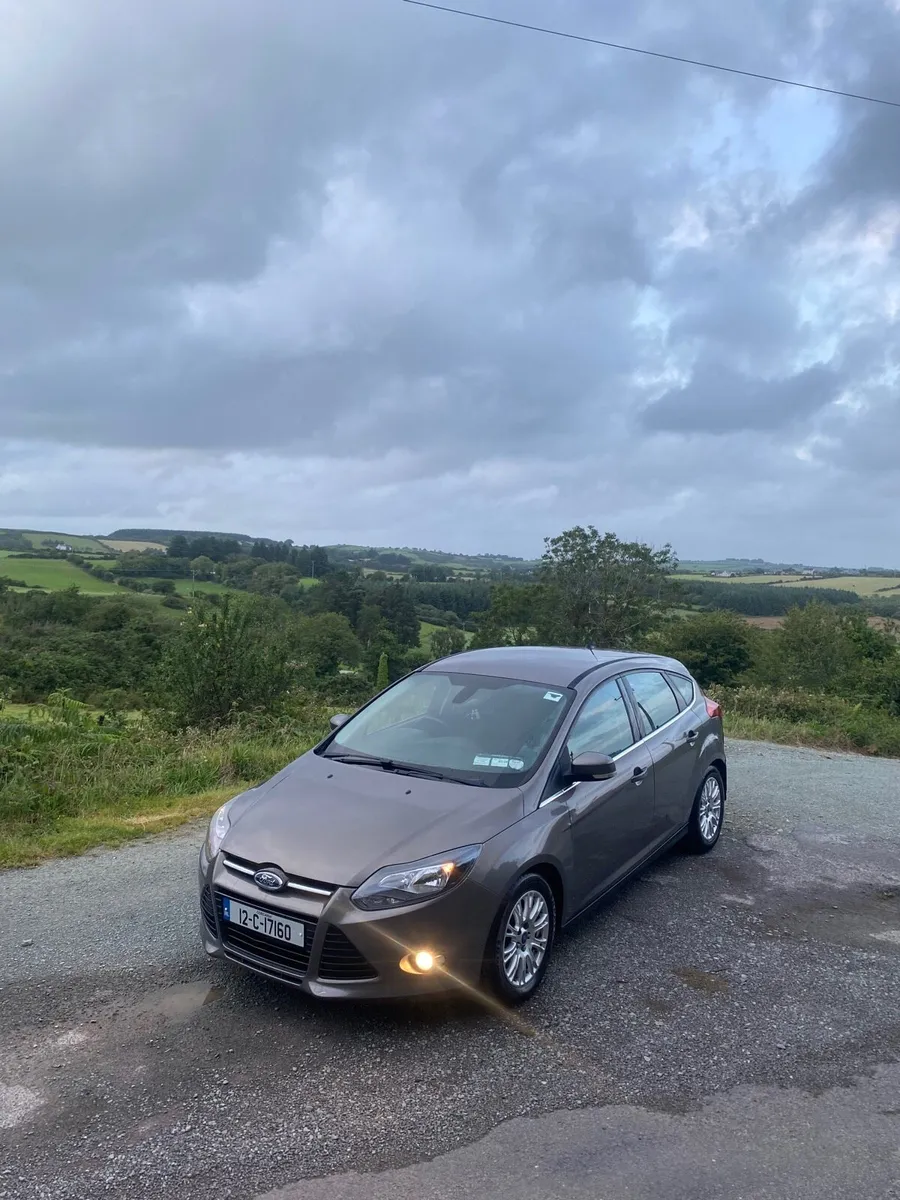 Ford Focus *Titanium* - Image 2