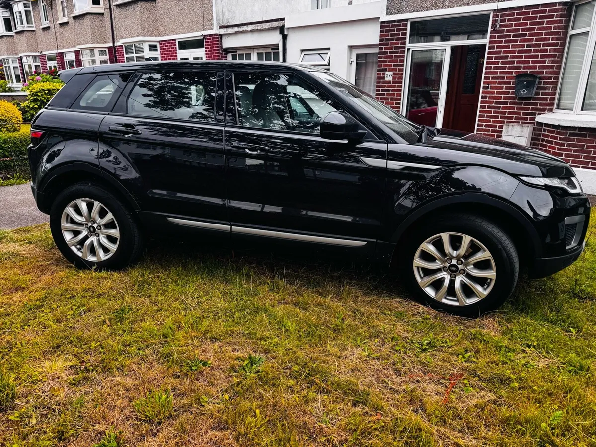 Range Rover Evoque - Image 3
