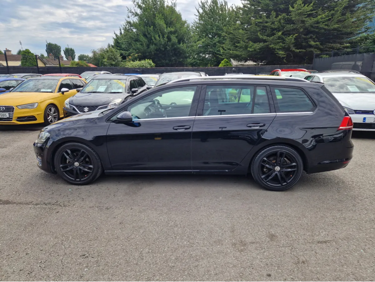 Volkswagen Golf HIGHLINE 1.4 PETROL 5DR ESTATE - Image 3
