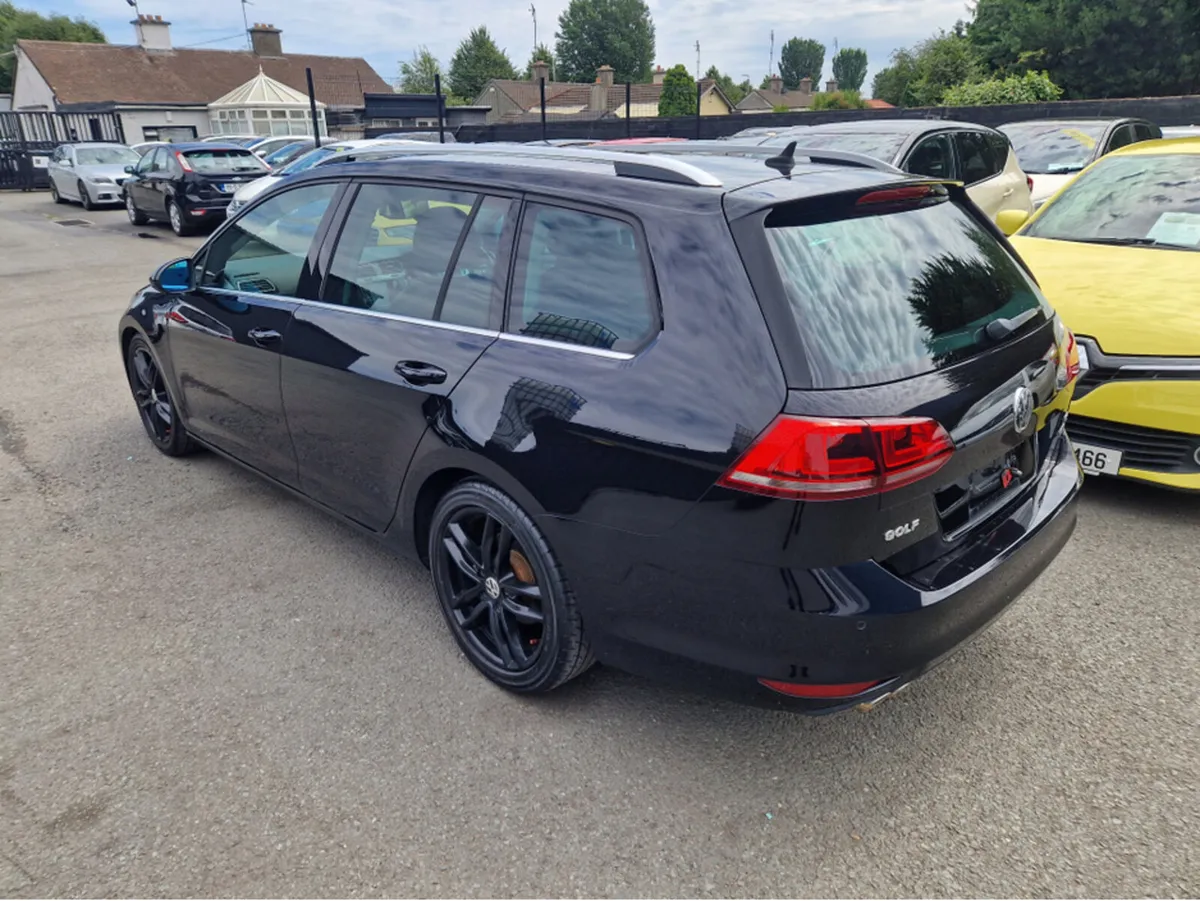 Volkswagen Golf HIGHLINE 1.4 PETROL 5DR ESTATE - Image 4