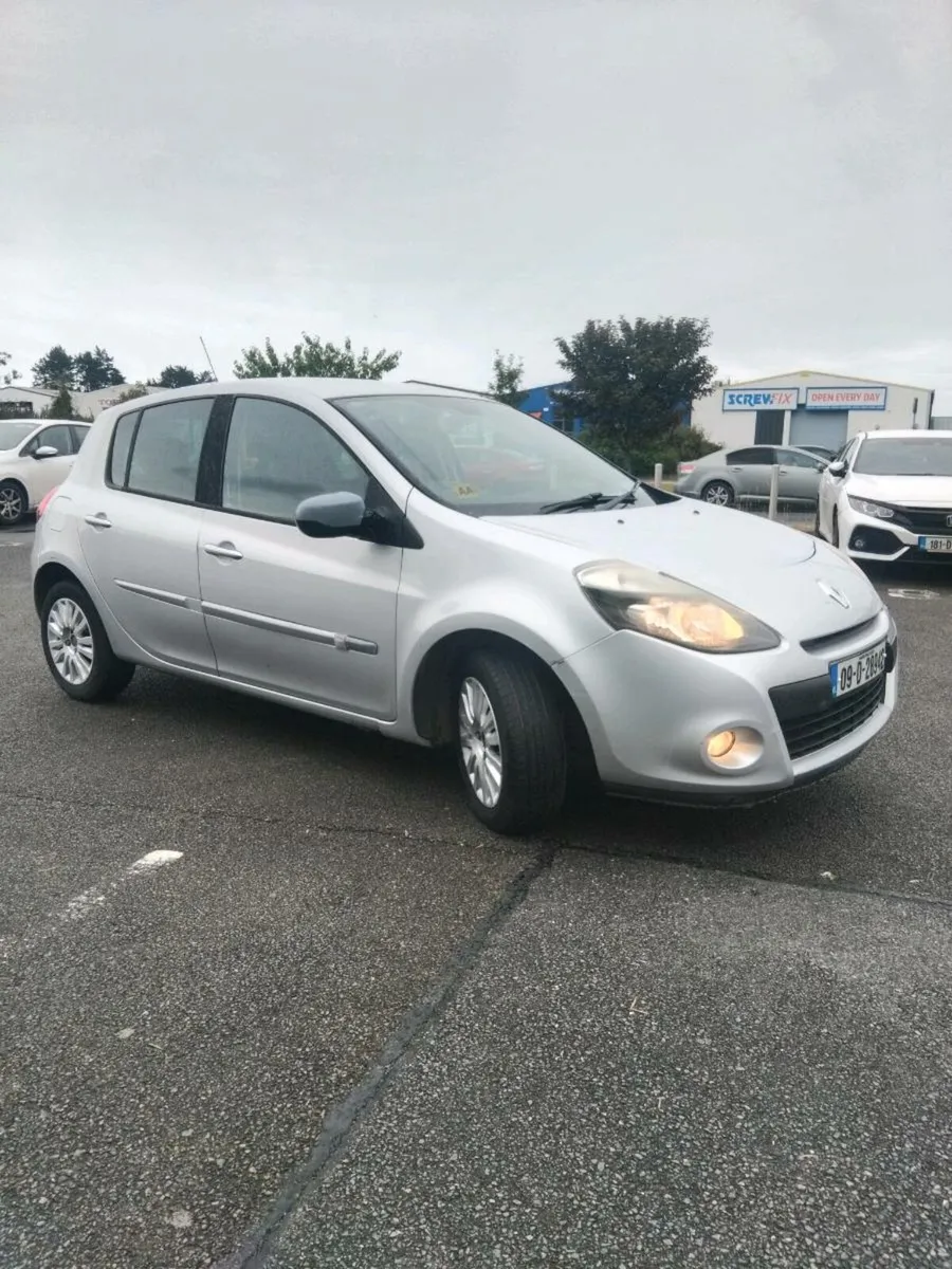 09 renault clio 1.2 petrol - Image 2
