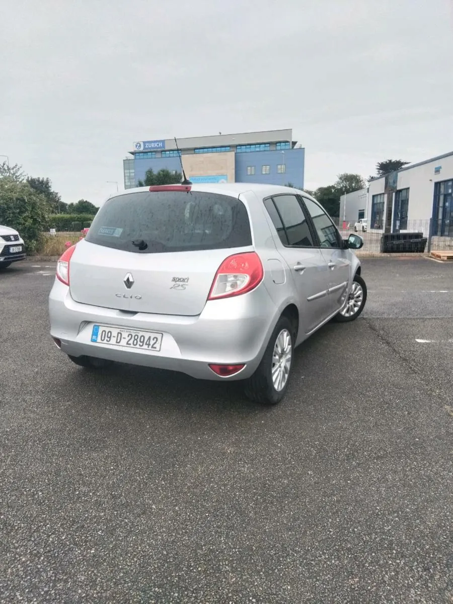 09 renault clio 1.2 petrol - Image 3