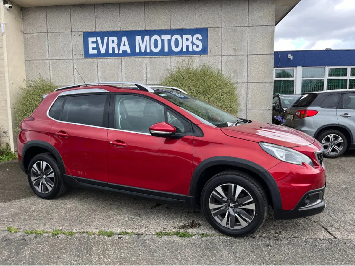 Peugeot 2008 ALLURE 1.2 PETROL //HIGH SPEC//PANORA - Image 2