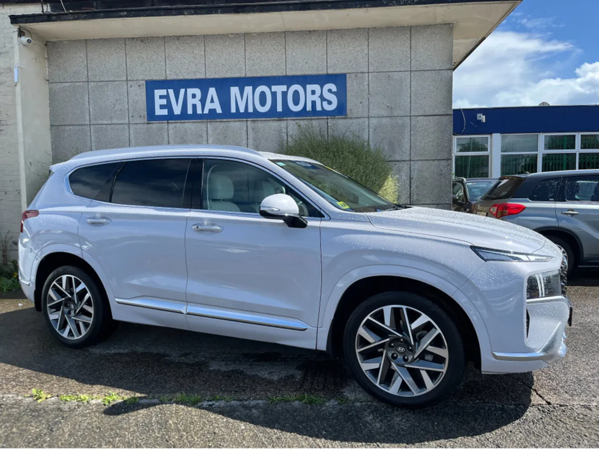 Hyundai Santa Fe EXECUTIVE PLUS 7 SEATER AUTOMATIC - Image 2