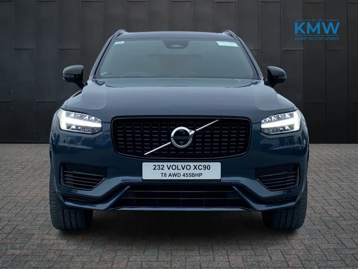 Volvo XC90 Ultimate Dark AWD T8 455 Bhp..air Susp - Image 3