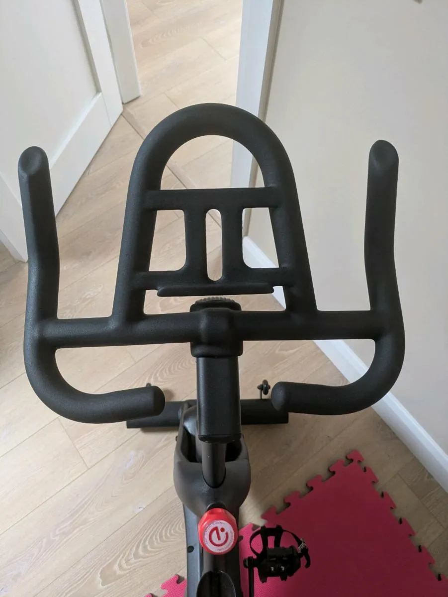 Echelon Sport Connect Spin Bike €450 ono - Image 3