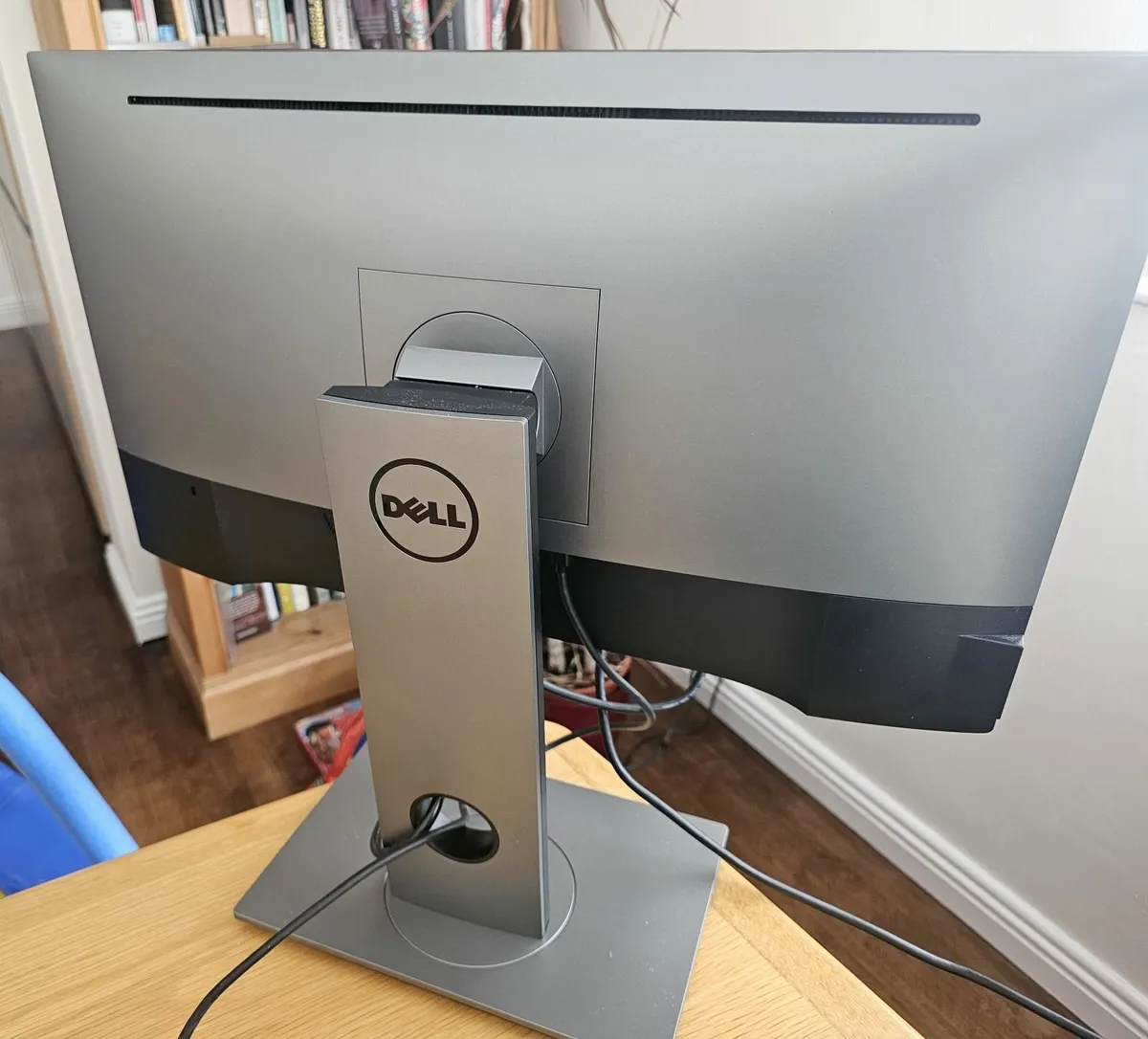 Dell Ultrasharp 24 inch Infinity Edge U2417H-2 - Image 4