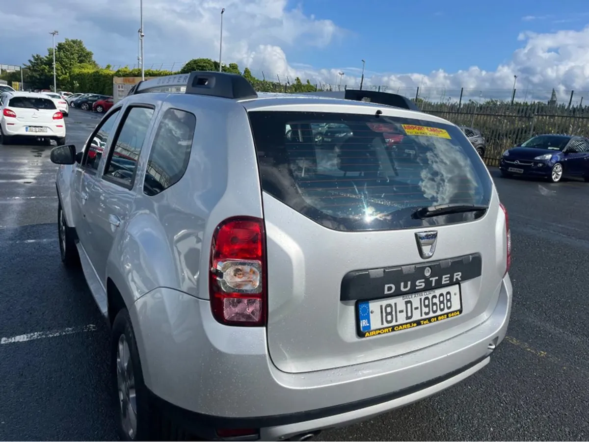 Dacia Duster Signature 1.5 DCI 110 4 4DR - Image 3