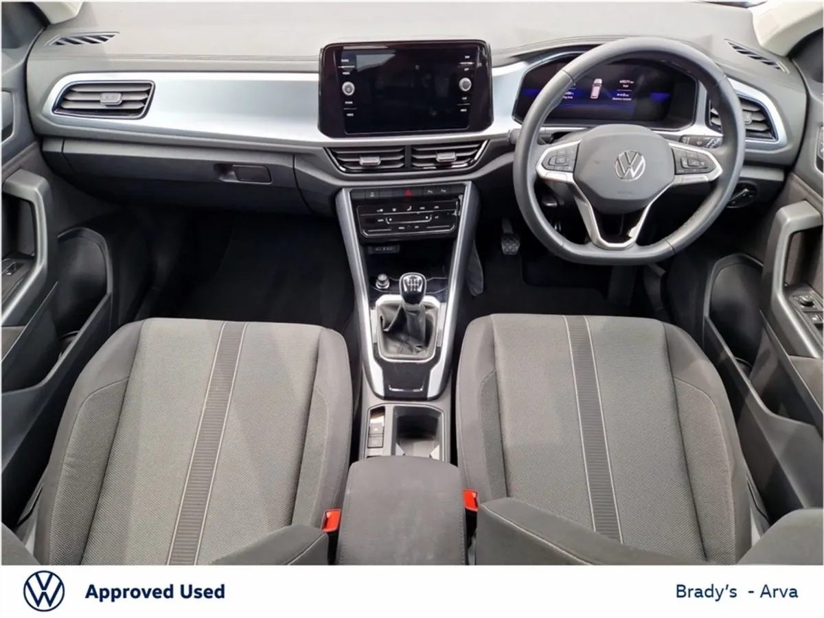 Volkswagen T-Roc Life 2.0 TDI 116BHP M6F 5DR - Image 2
