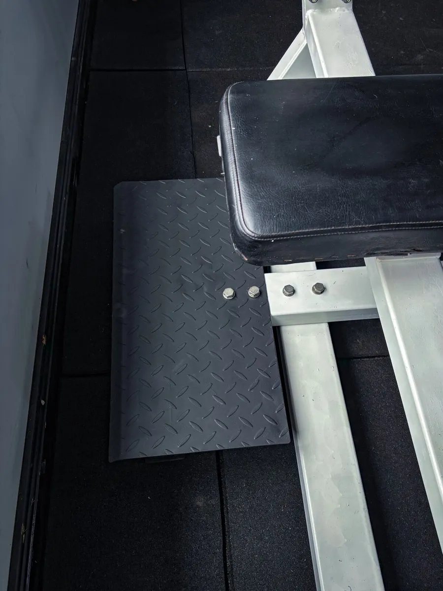 Commercial grade bench press - Image 2