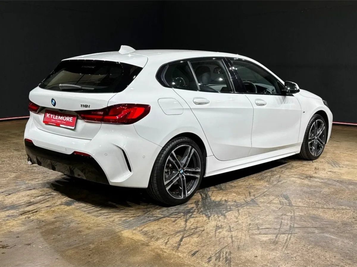 BMW 1-Series M SPORT - BLACK HALF LEATHER - Image 3