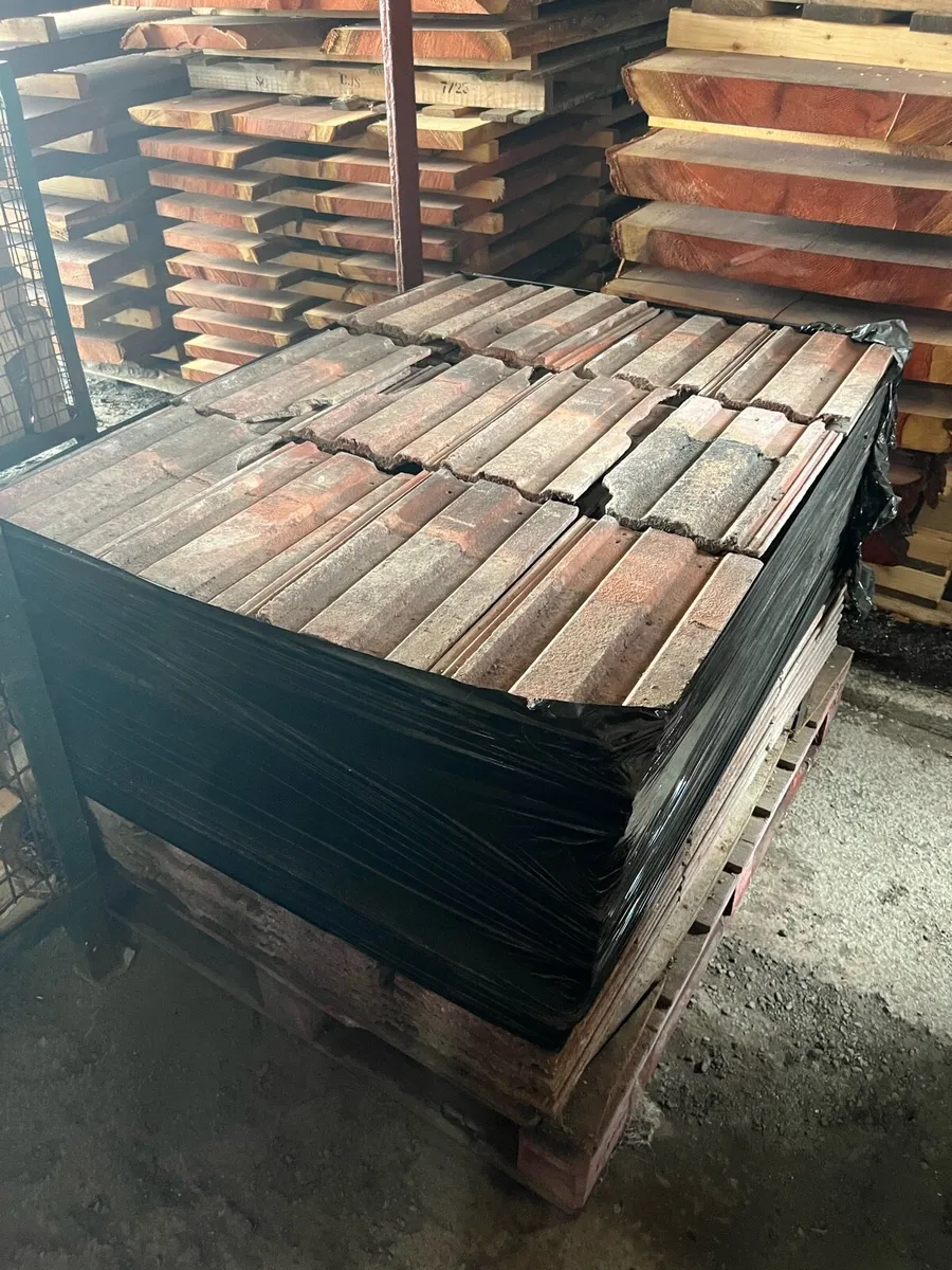 Bale of roof tiles - Image 2