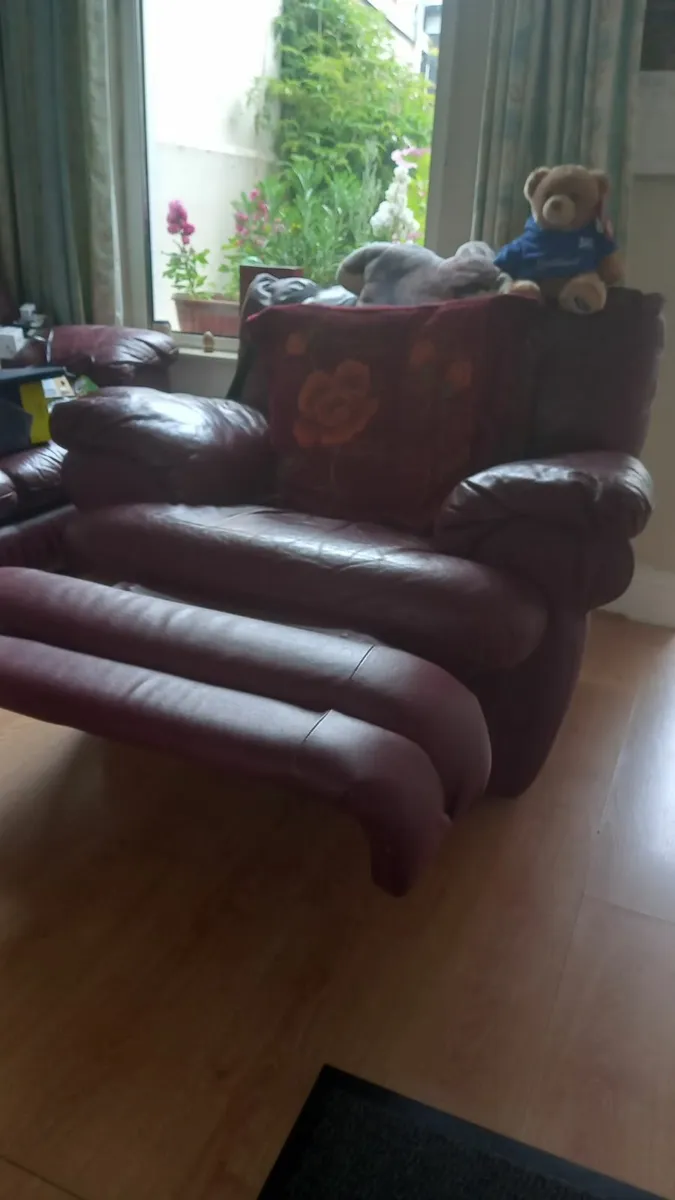 2 Italian leather reclining armchairs - Image 3