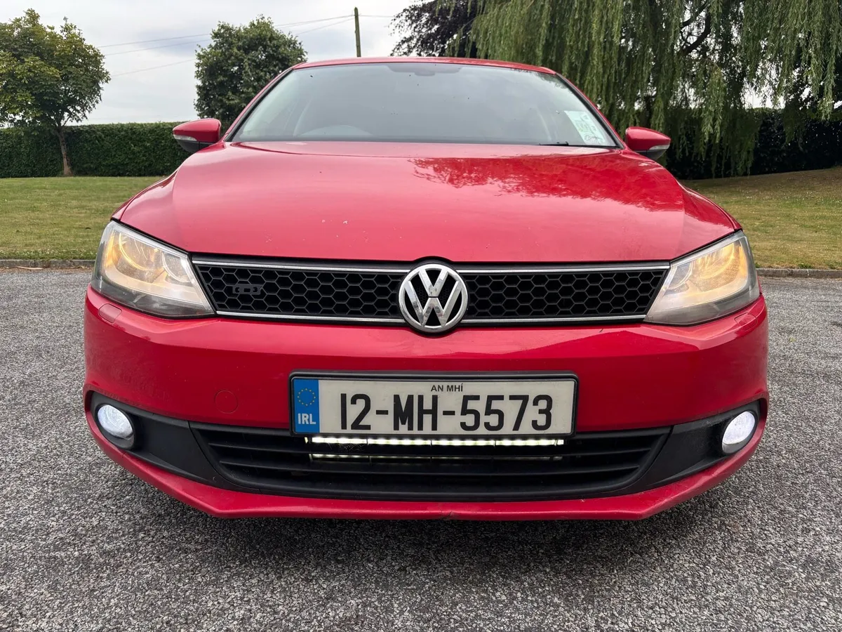 Volkswagen Jetta - Image 2