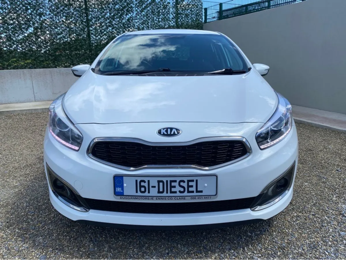 Kia Ceed 2 ISG Crdi - Image 2