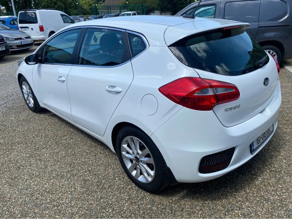 Kia Ceed 2 ISG Crdi - Image 4
