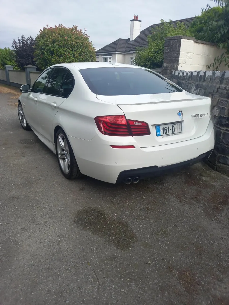 BMW 5-Series 2016 - Image 2