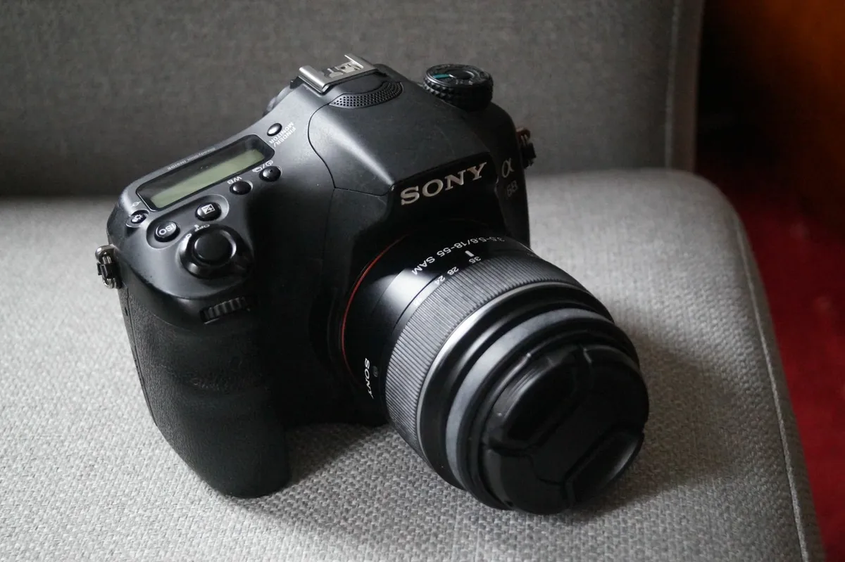 SONY A68 camera - Image 4