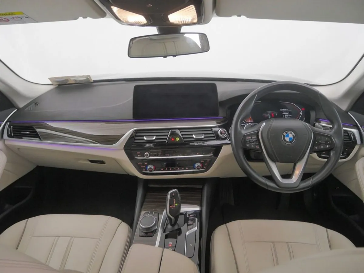 BMW 5 Series 520d SE Saloon - Image 4