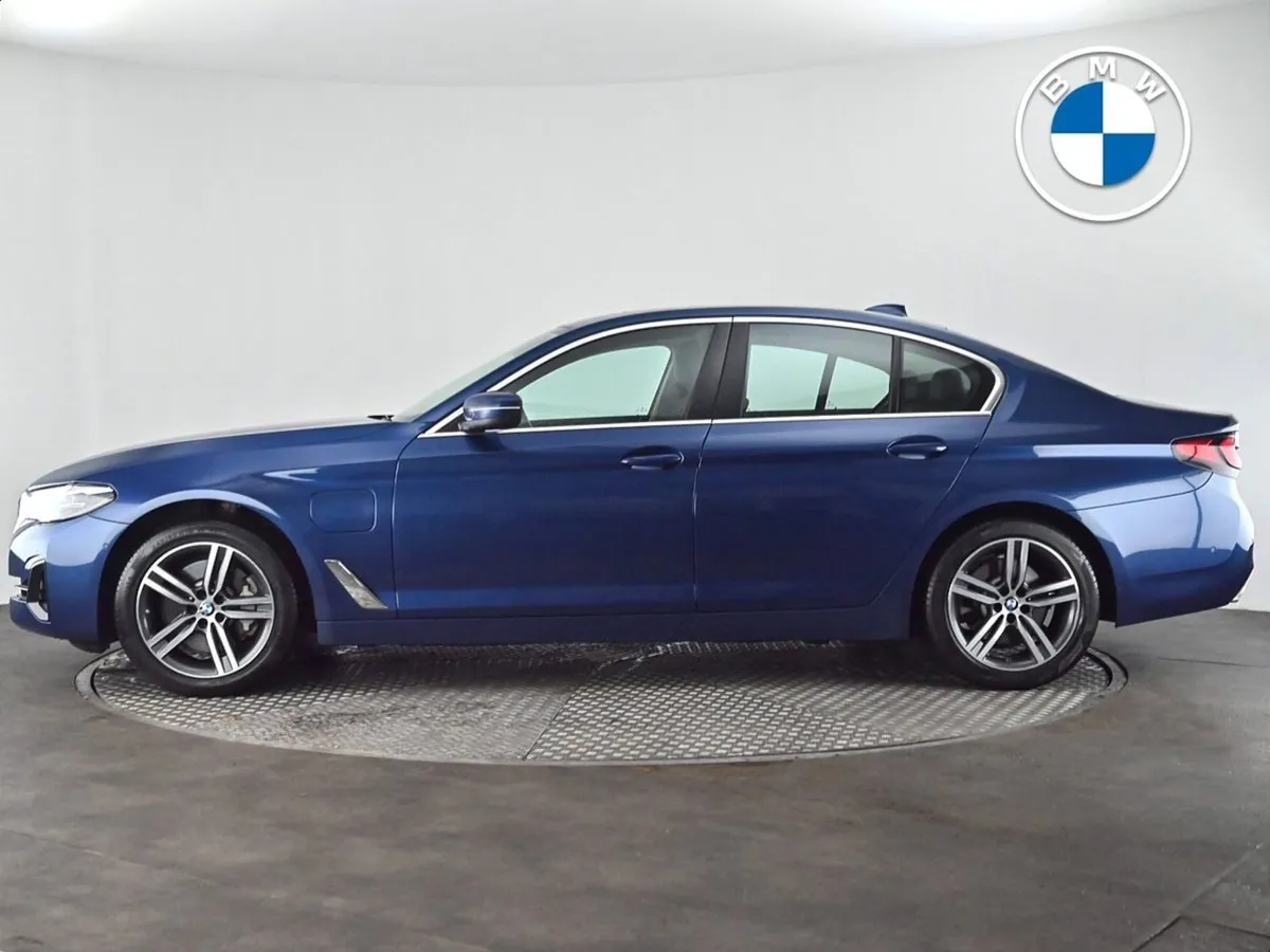 BMW 5 Series 530e SE Saloon - Image 3