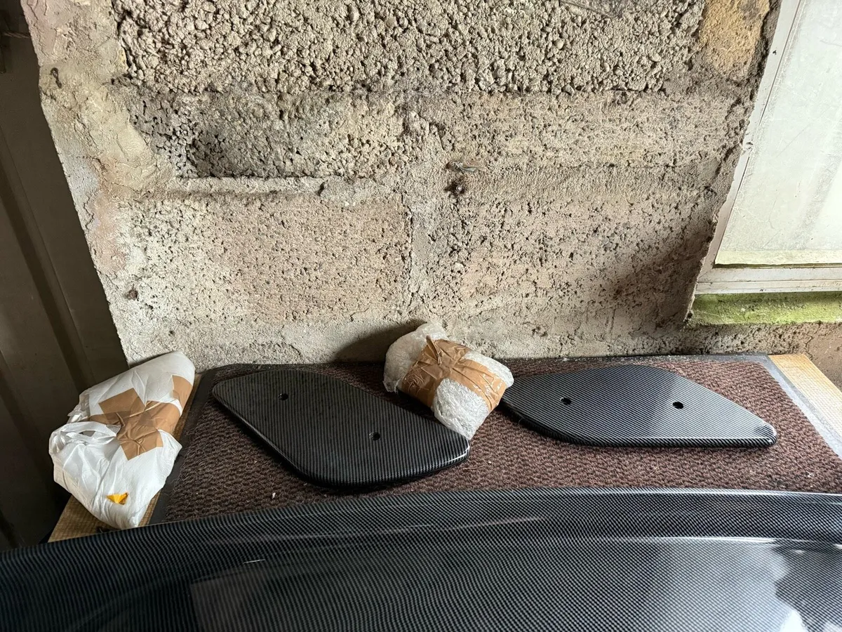 Car spoiler - Image 2