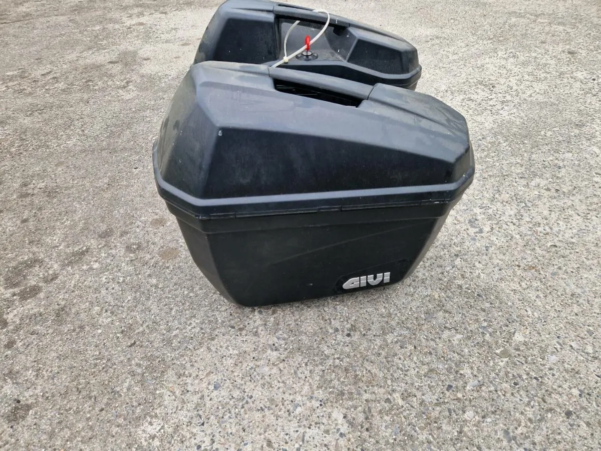 Giving side boxes - Image 2