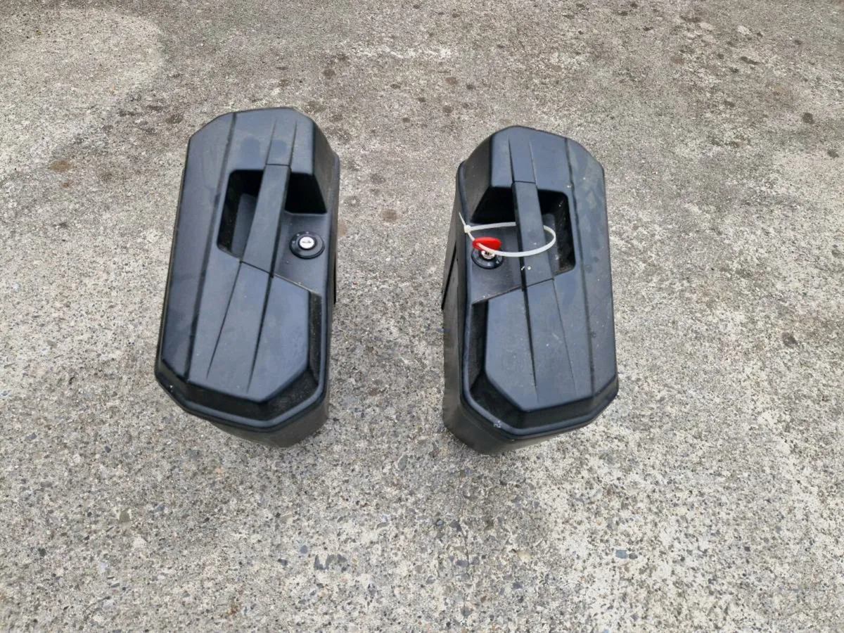 Giving side boxes - Image 3