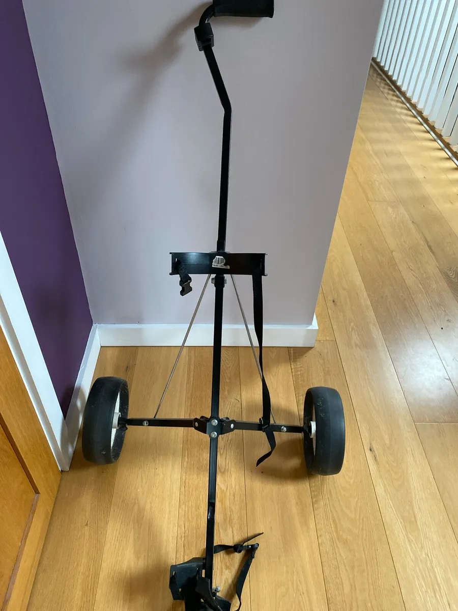 Golf trolley - Image 1