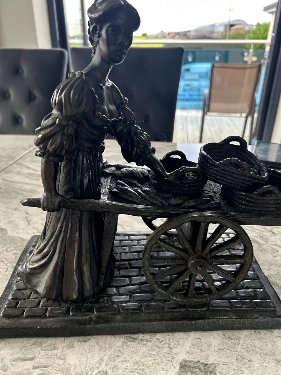 Jeanne Rynhart  Molly Malone sculpture - Image 1