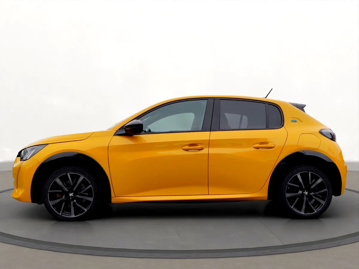 Peugeot 208 E GT - Image 4