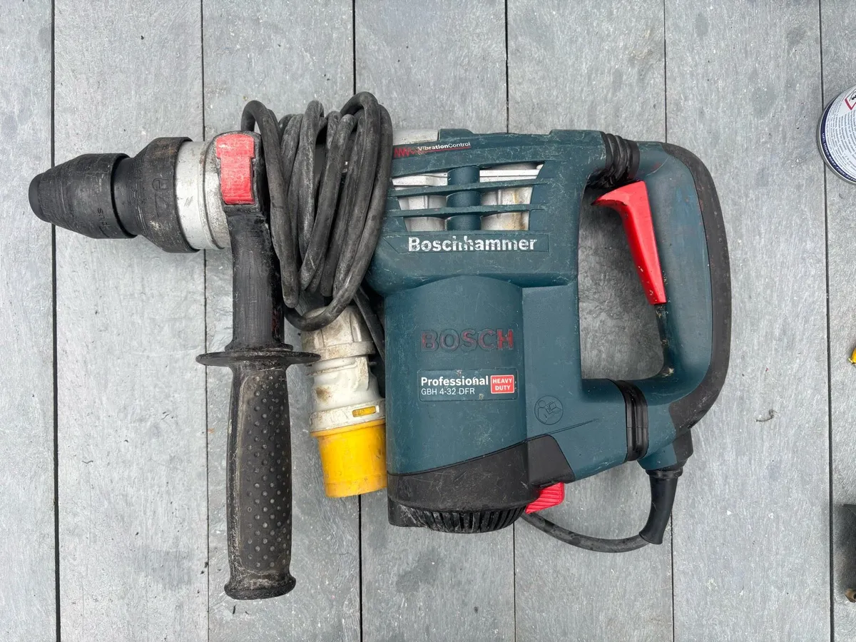 Bosch GBH 4-32 DFR Professional SDS Hammer Drill - Image 1