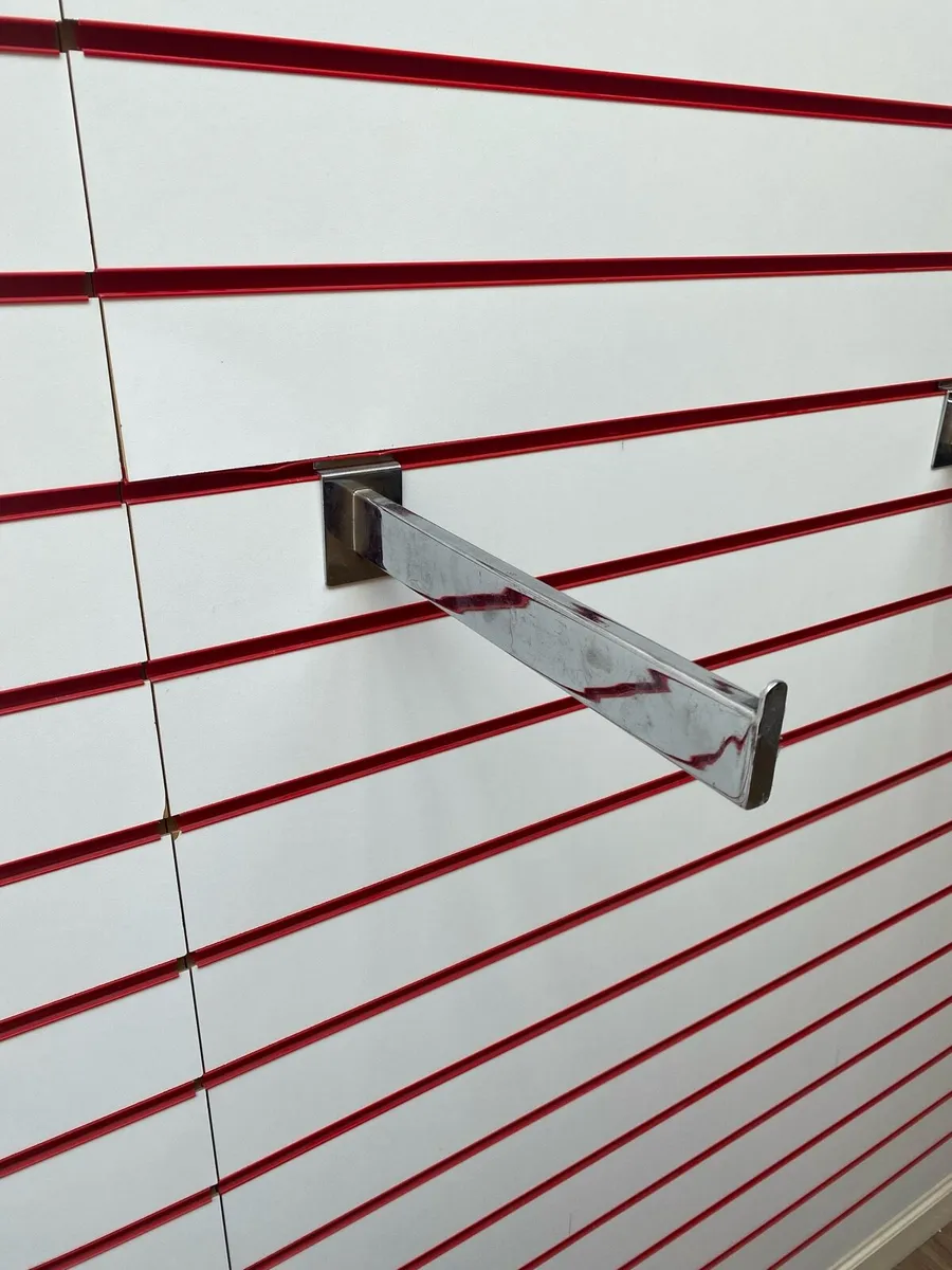 Slatwall - Image 2