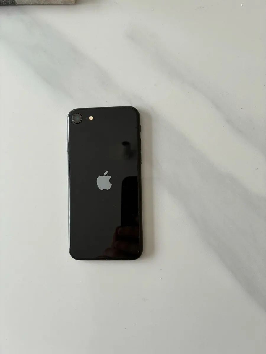 iPhone SE (3rd Gen) – 128GB – Midnight - Image 3