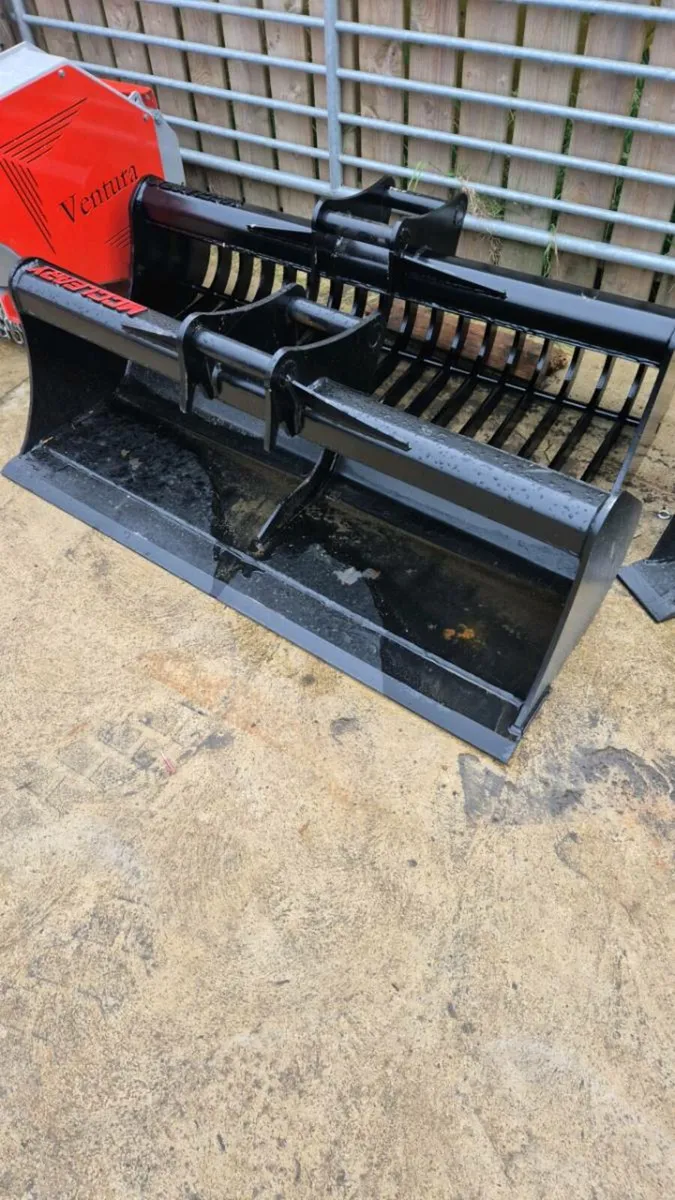BUCKETS 1.5T - 13TON & ATTACHMENTS - Image 2