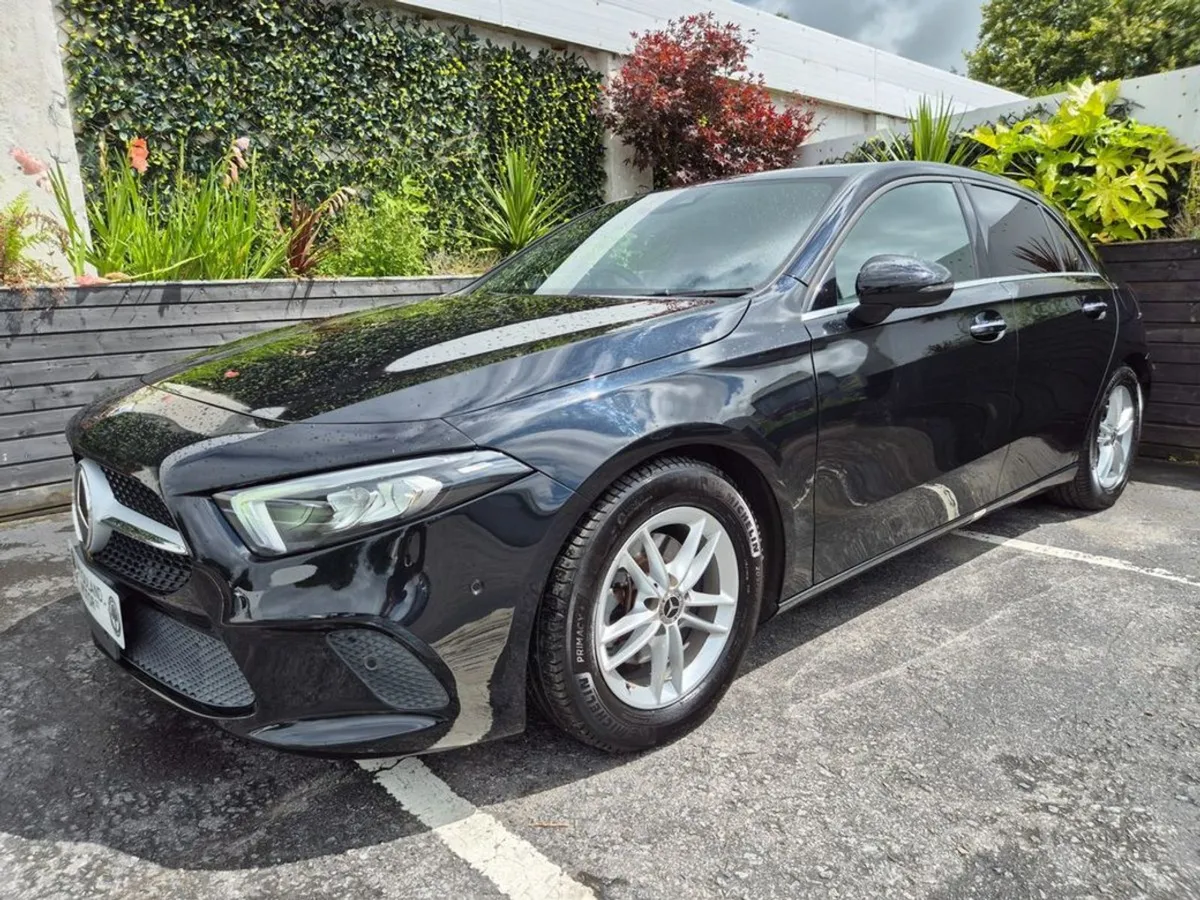 Mercedes-Benz A-Class A180 1.33 Petrol Auto / Sty - Image 2