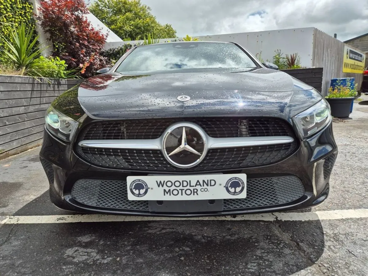 Mercedes-Benz A-Class A180 1.33 Petrol Auto / Sty - Image 3
