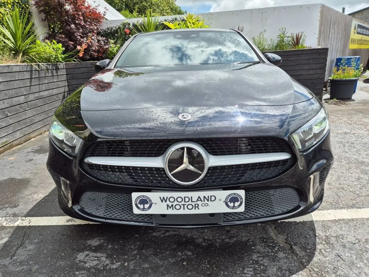 Mercedes-Benz A-Class A180 1.33 Petrol Auto / Sty - Image 4