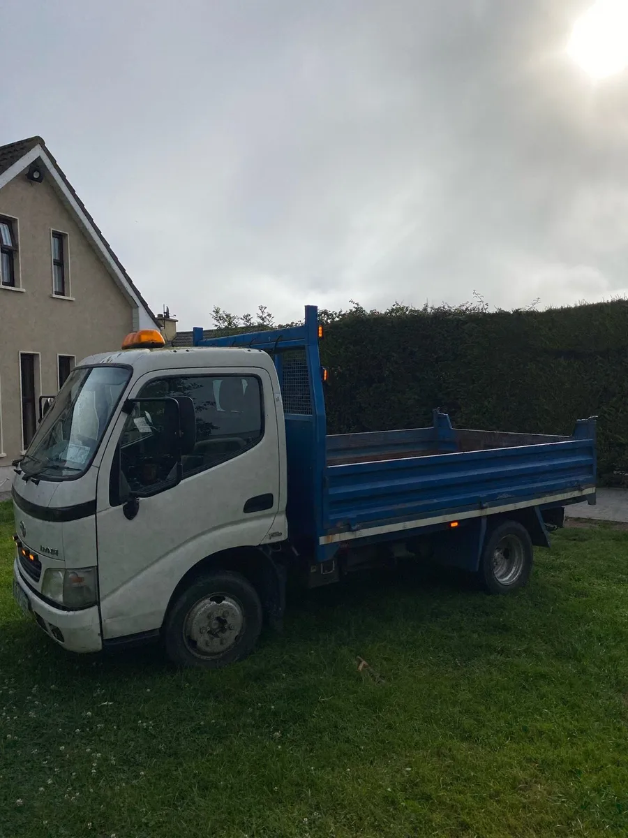 Toyota Dyna Tipper - Image 4