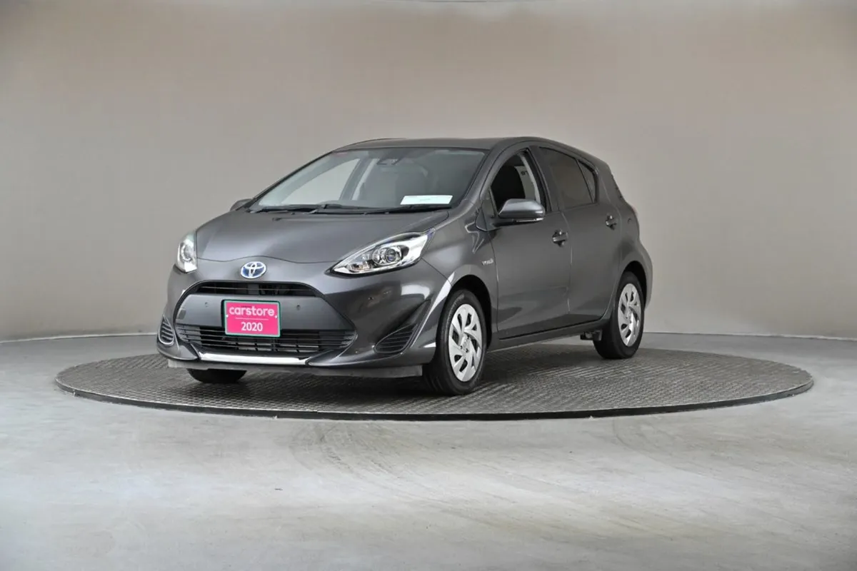 Toyota Aqua 1.5 Vvti Hybrid - Image 3