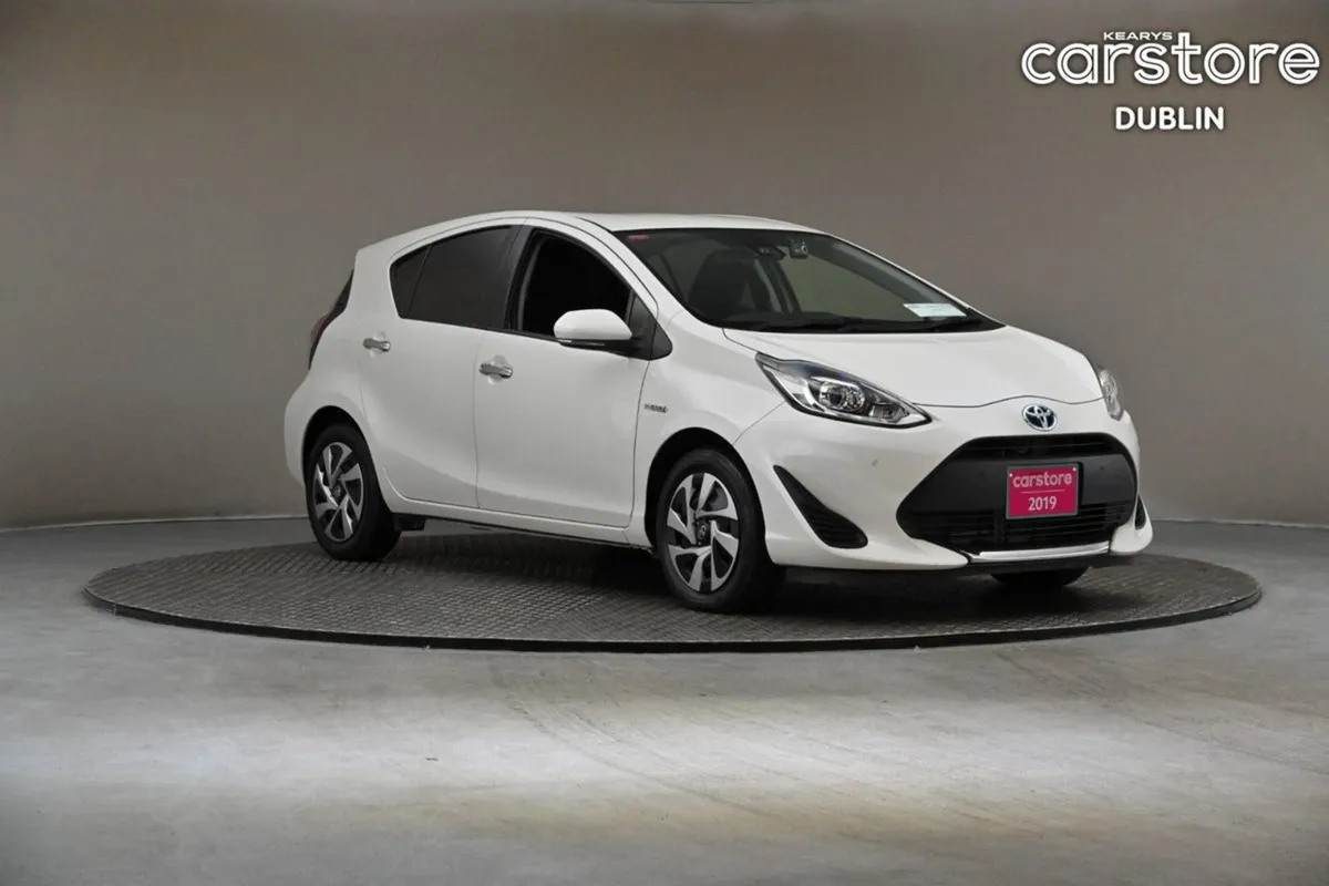 Toyota Aqua 1.5 Vvti Hybrid Reverse Camera - Image 1