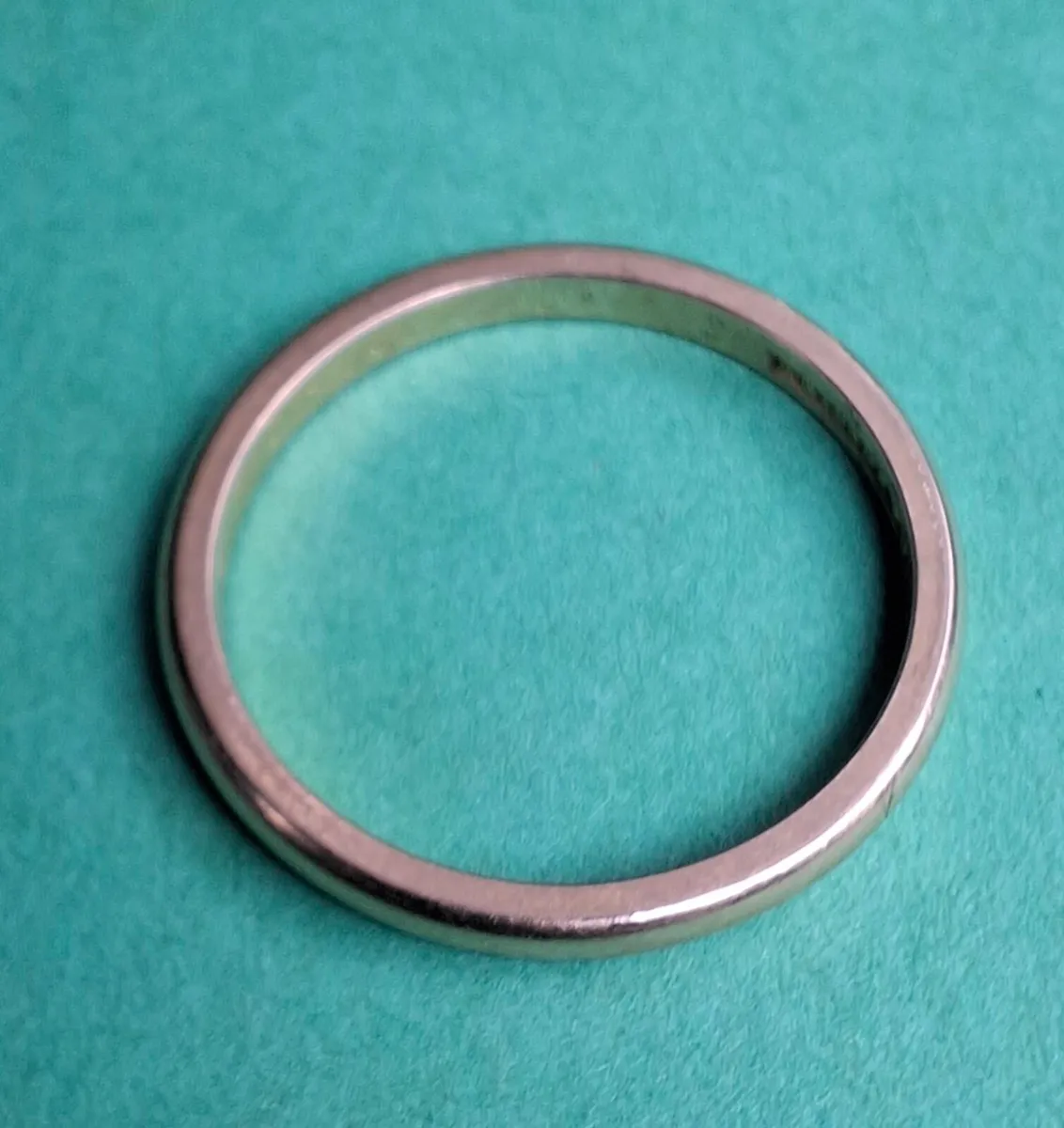 20K Gold Wedding Ring Size U - Image 2